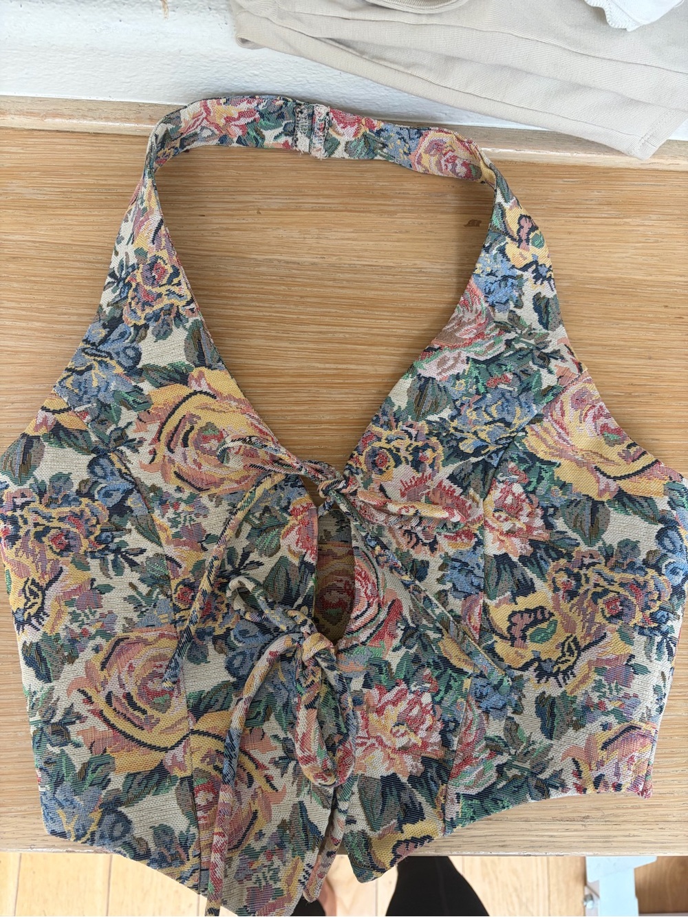 Floral Tie-Front Halter Crop Top - Multicolor